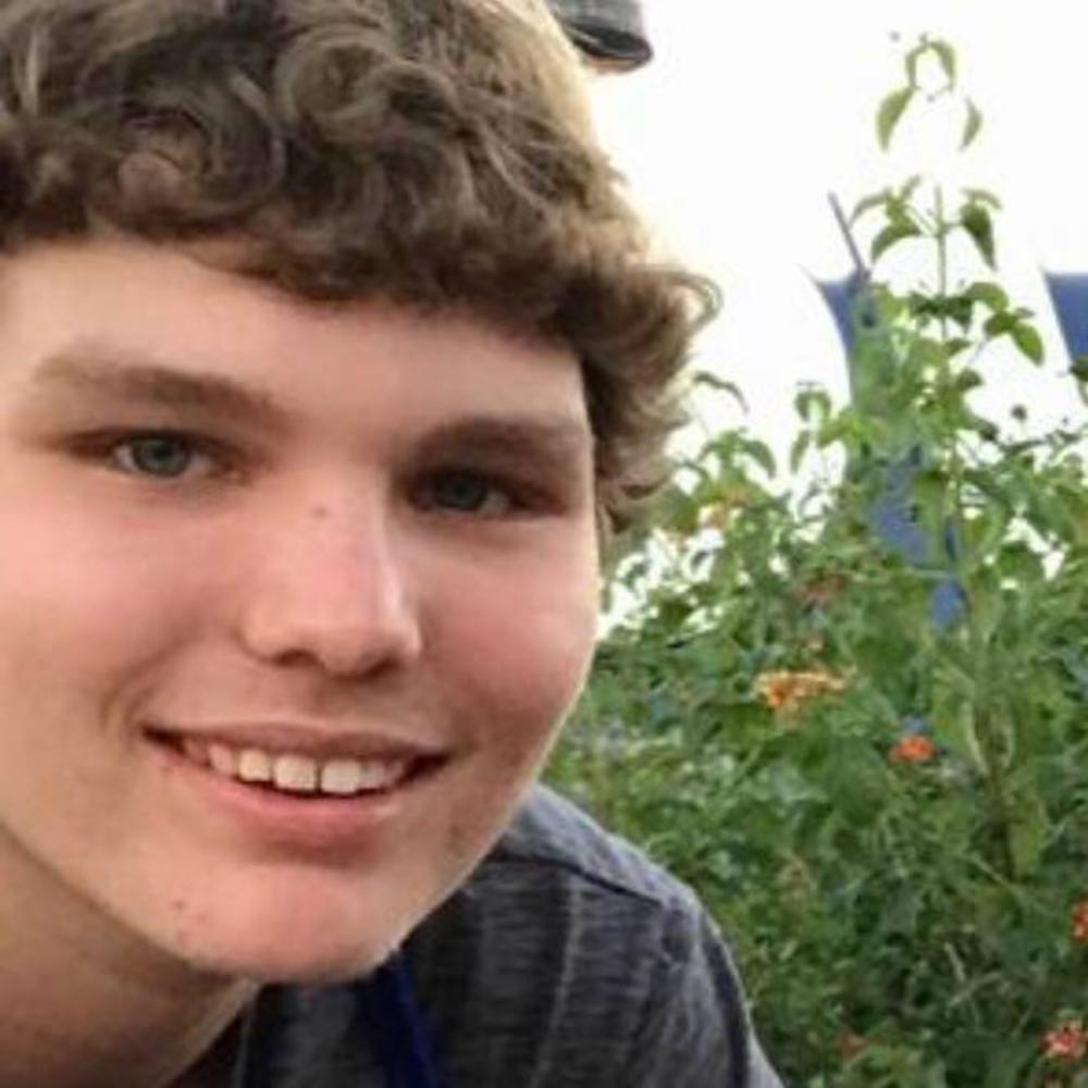 Meet your Posher, Chase